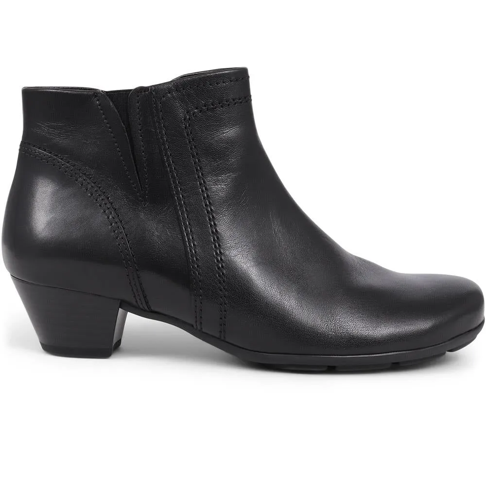 Heritage Leather Ankle Boots - GAB36535 / 322 832