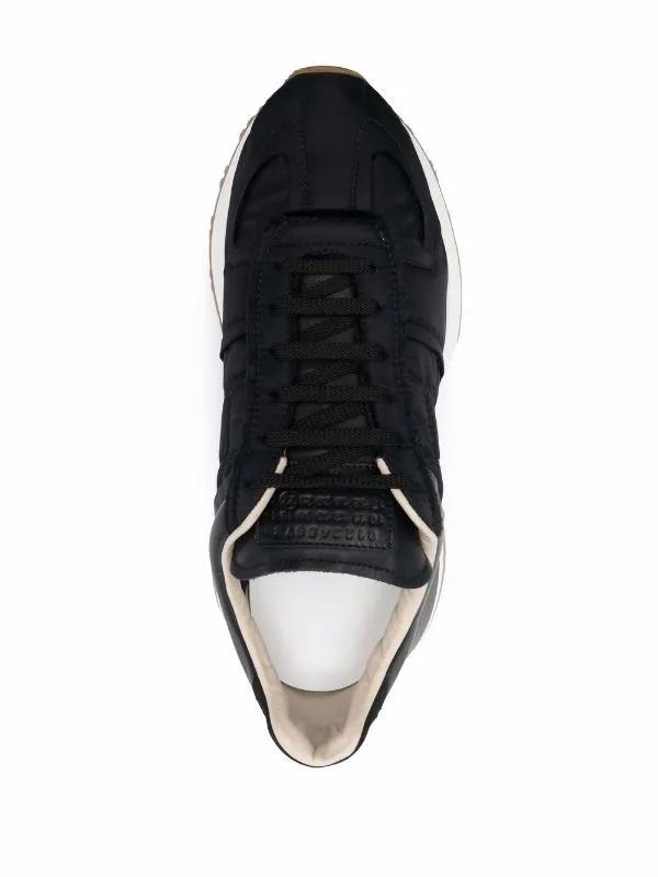 Runner Sneaker - Black