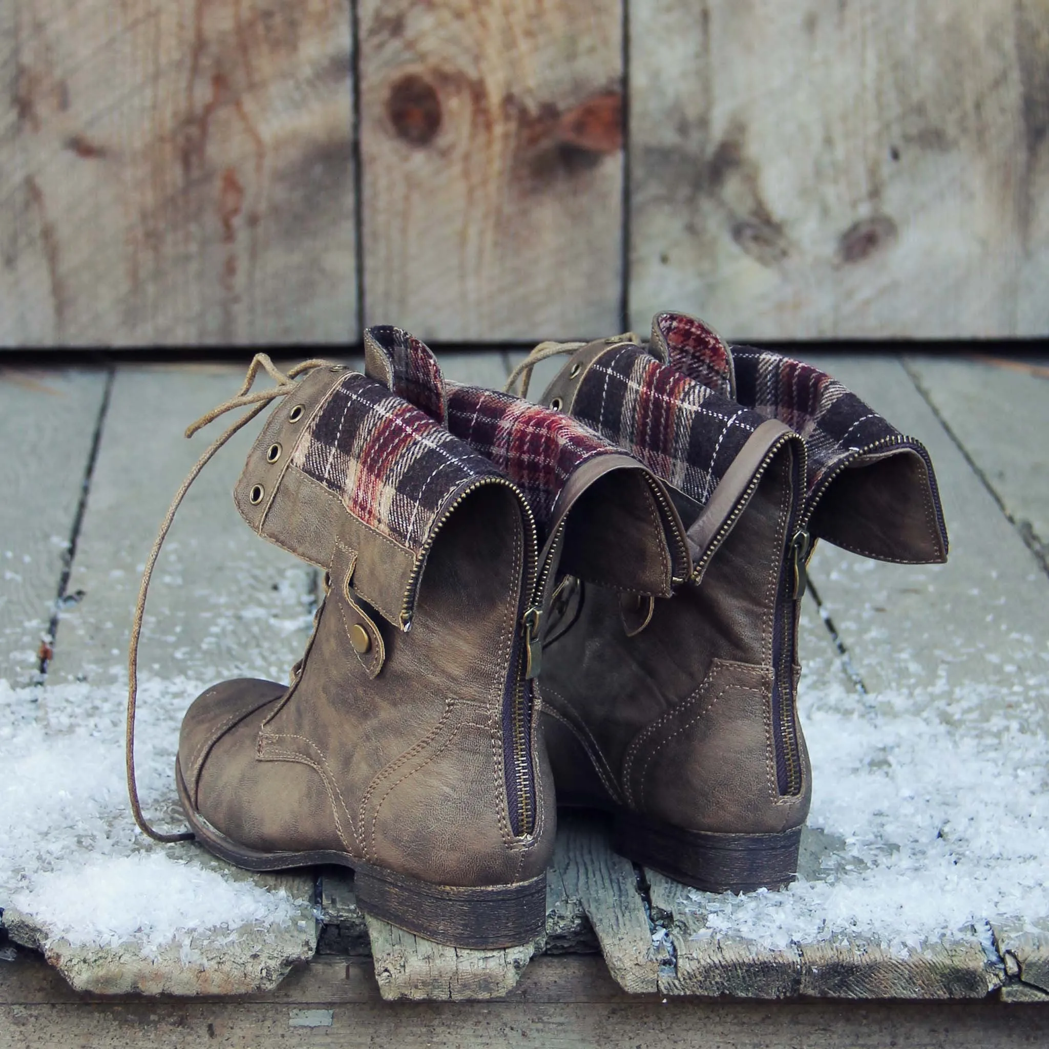 The Lodge Boots in Birch