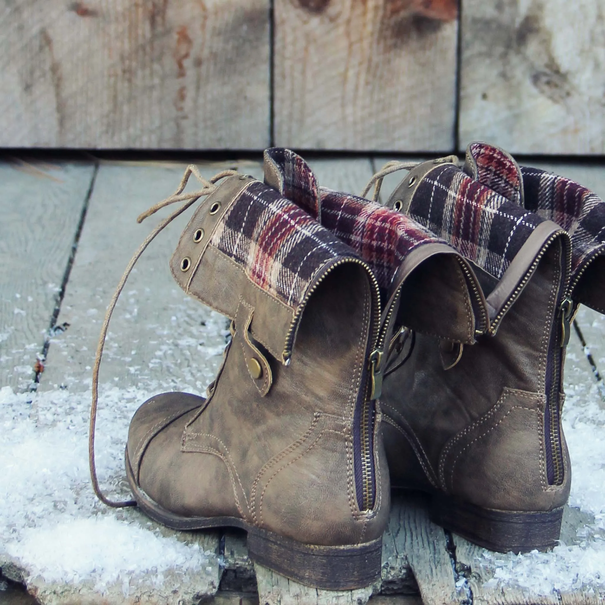 The Lodge Boots in Birch